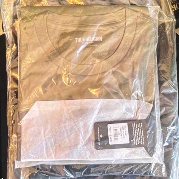 Men’s true religion Tshirt xxl nwt - Picture 2 of 2